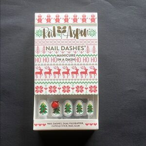 Red Aspen Holiday Red and Green Nail….